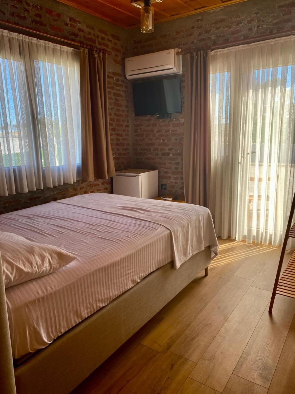 Moj Dom Kuecuekkoey Otel Dış mekan fotoğraf