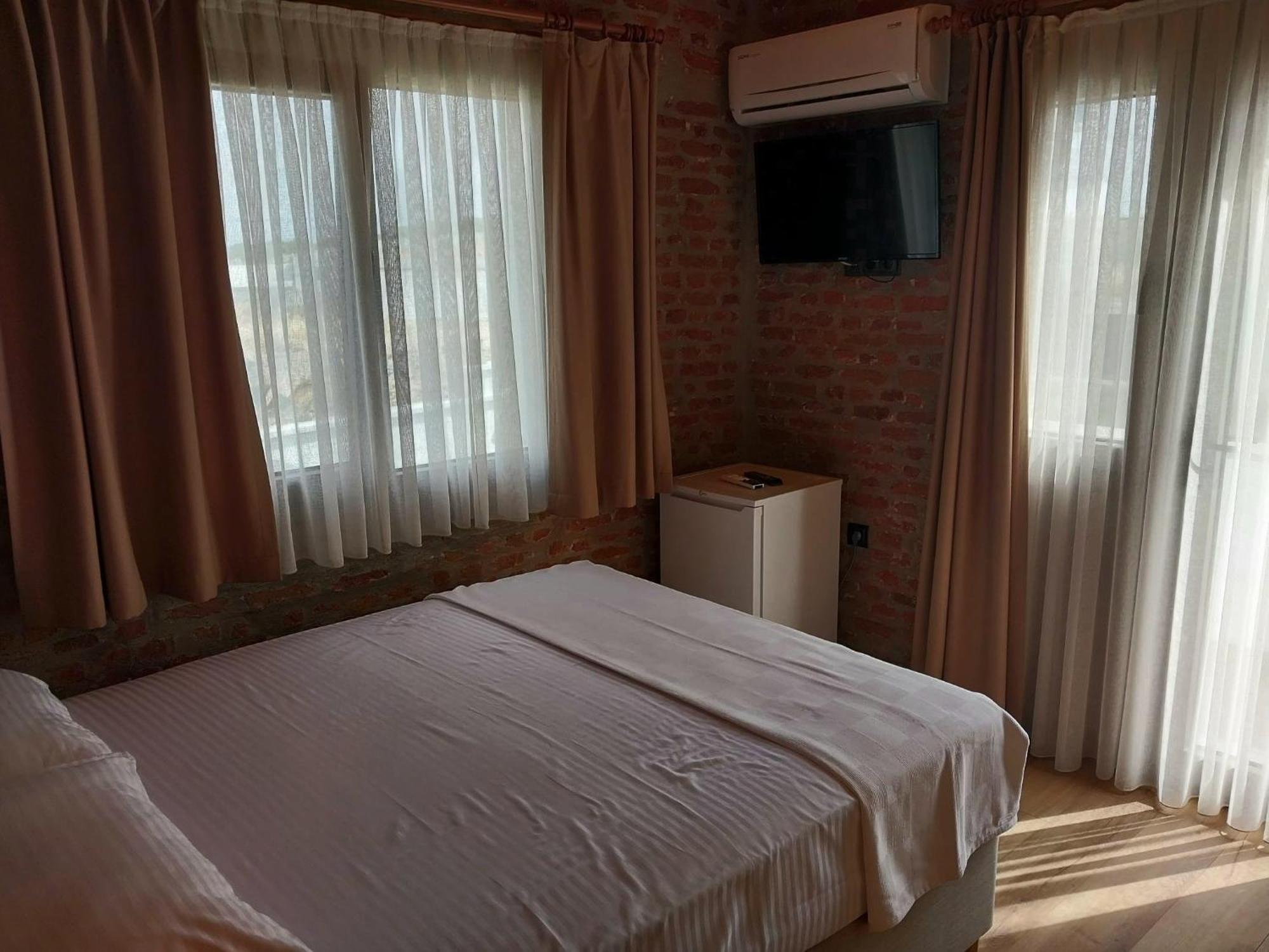 Moj Dom Kuecuekkoey Otel Dış mekan fotoğraf